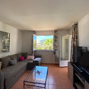 Aux Issambres Dans Résidence Avec Piscine Appartement