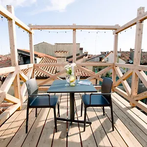 loversinitaly-romantic-apartments-altana-and-jacuzzi.hotelinveneto.com/
