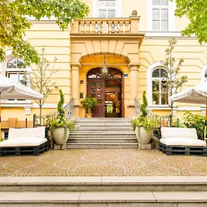 https://hotel-krone-munich.com-bavaria.com